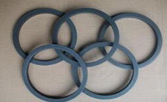 ���ķ�(PTFE)��ϩ�ܷ�Ȧ���׳��F(xi��n)��Щ���}��